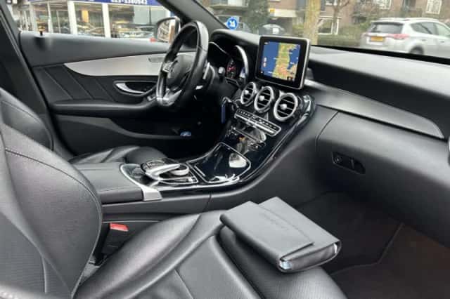 Mercedes-Benz C-Klasse (2017) thumbnail 3