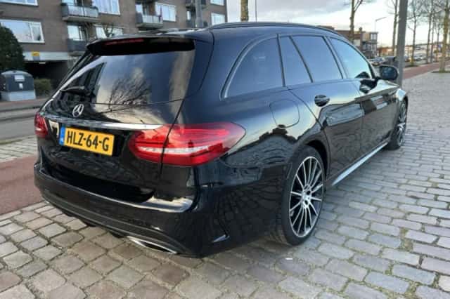 Mercedes-Benz C-Klasse (2017) thumbnail 2