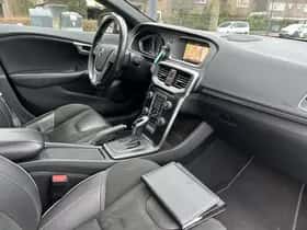 Volvo V40 (2019) thumbnail 3