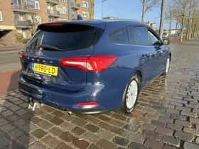 Ford Focus (2020) thumbnail 2