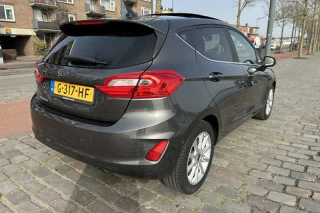 Ford Fiesta (2019) thumbnail 2