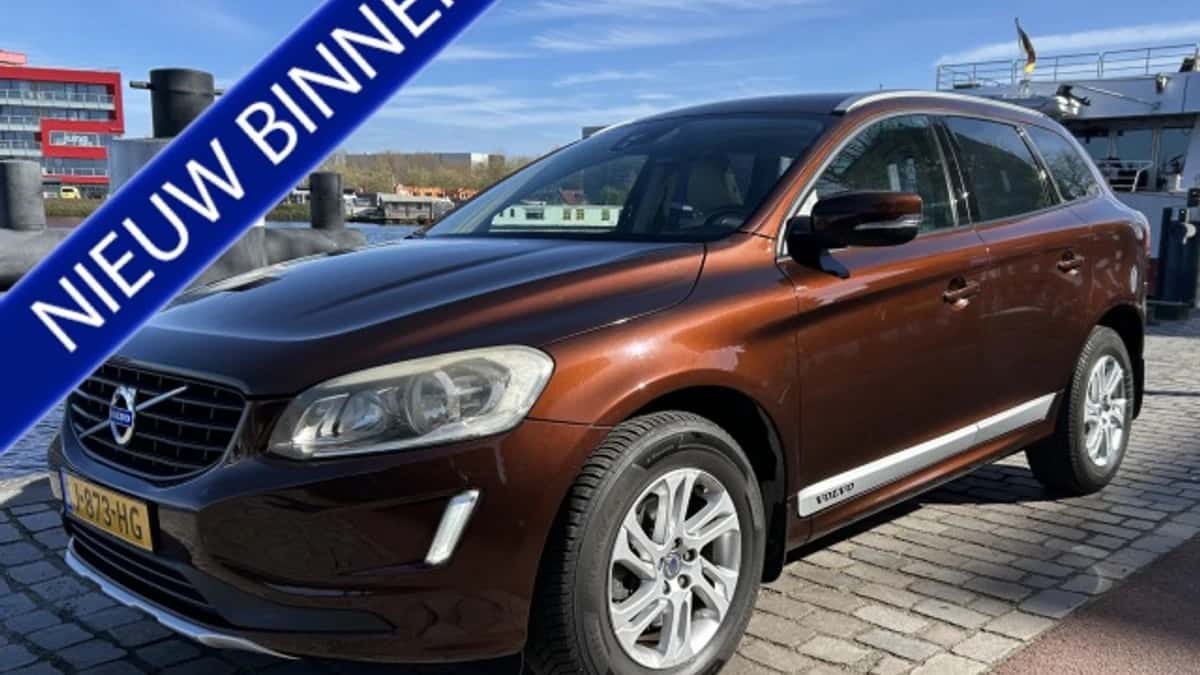 Volvo XC60 — foto 1