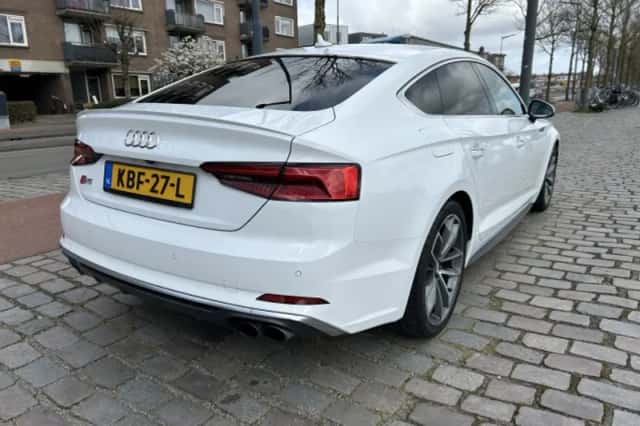 Audi A5 (2017) thumbnail 2