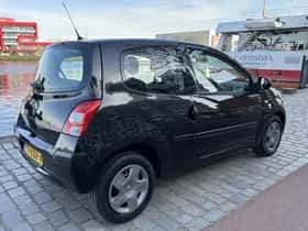 Renault Twingo (2009) thumbnail 2