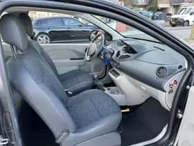 Renault Twingo (2009) thumbnail 3