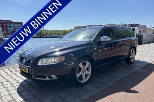 Volvo V70 (2011) thumbnail 1