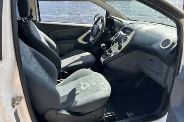Ford Ka (2013) thumbnail 3