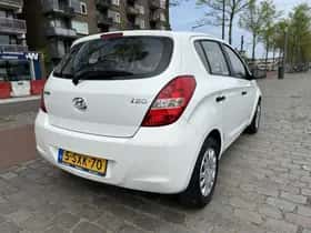 Hyundai i20 (2012) thumbnail 2