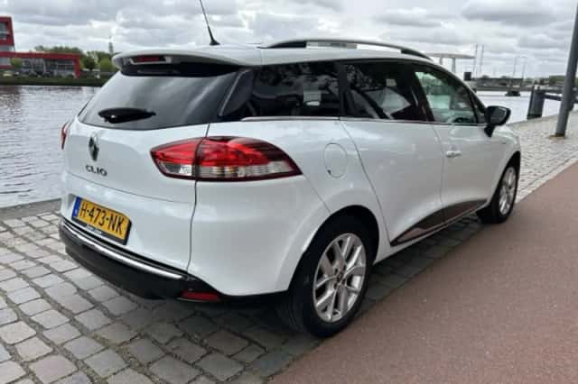 Renault Clio (2020) thumbnail 2