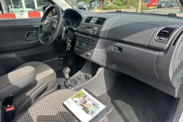 Škoda Fabia (2011) thumbnail 3