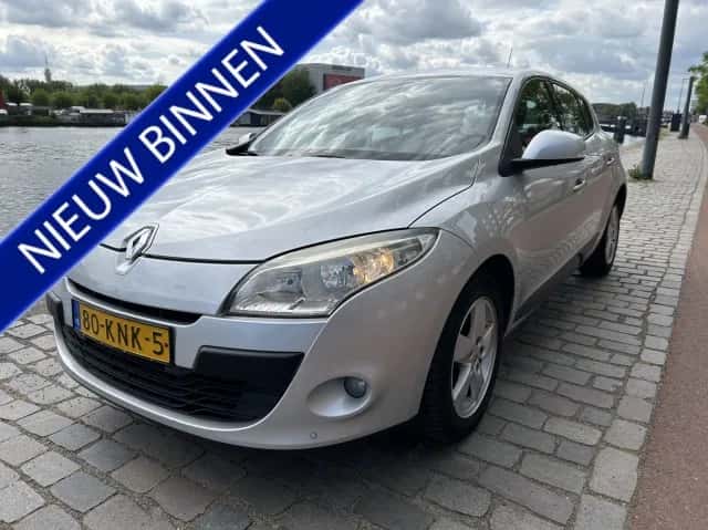 Renault Mégane (2010) — foto 1