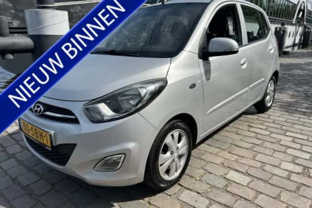 Hyundai i10 (2011) thumbnail 1