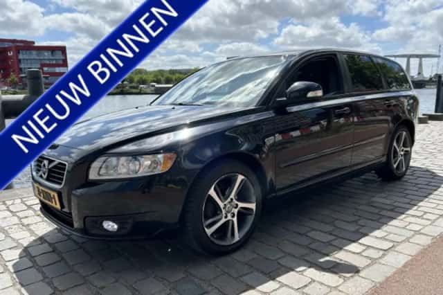 Volvo V50 (2012) thumbnail 1
