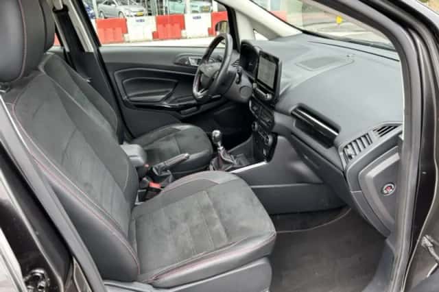 Ford EcoSport (2019) thumbnail 3