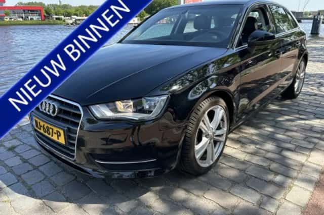 Audi A3 (2013) thumbnail 1