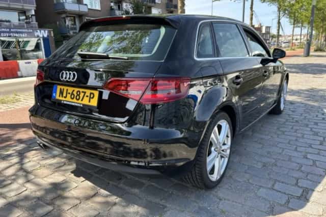 Audi A3 (2013) thumbnail 2