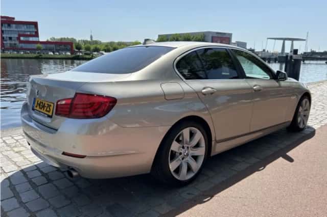 BMW 5-Serie (2013) thumbnail 2