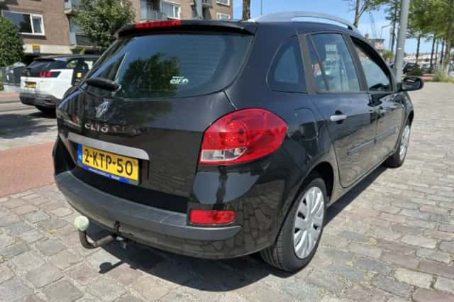 Renault Clio (2008) thumbnail 2