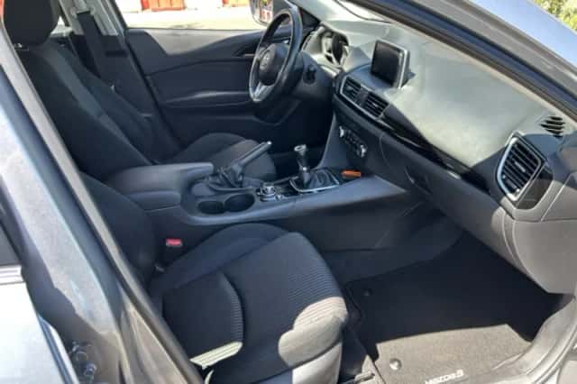 Mazda 3 (2014) thumbnail 3