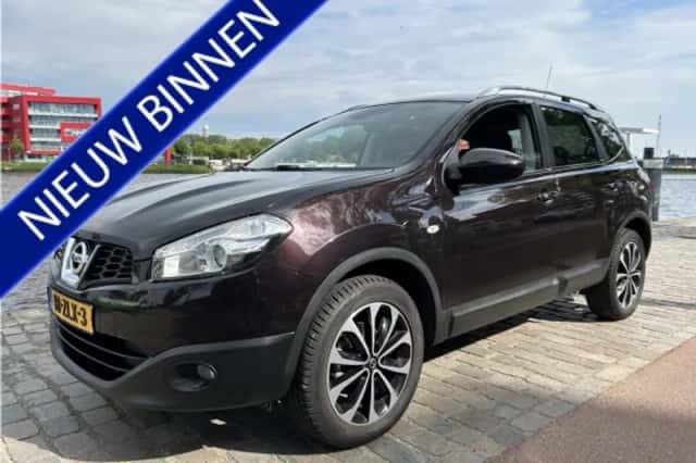 Nissan Qashqai+2 (2013) thumbnail 1