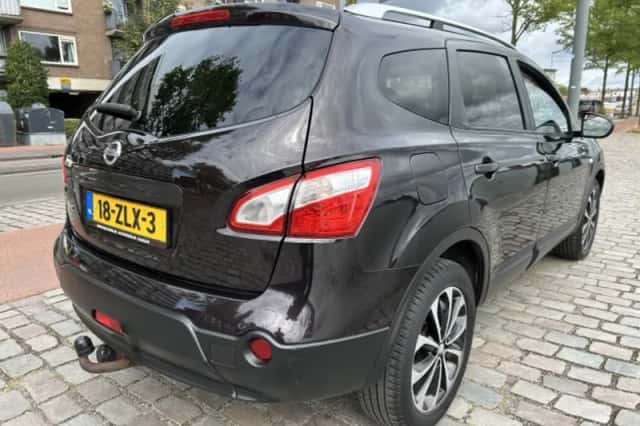 Nissan Qashqai+2 (2013) thumbnail 2