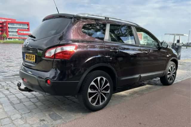 Nissan Qashqai+2 (2013) thumbnail 2
