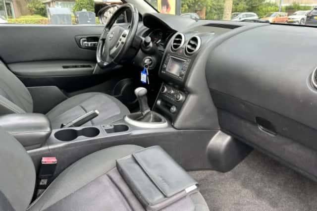 Nissan Qashqai+2 (2013) thumbnail 3