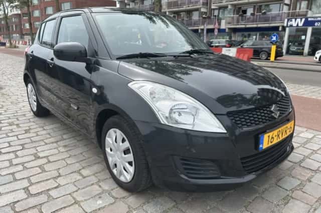 Suzuki Swift (2011) thumbnail 2