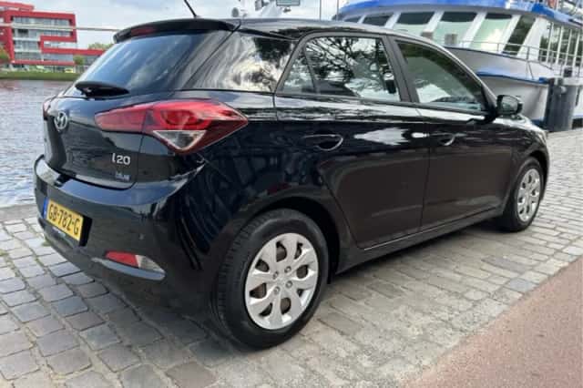 Hyundai i20 (2016) thumbnail 2
