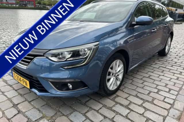 Renault Mégane (2017) thumbnail 1