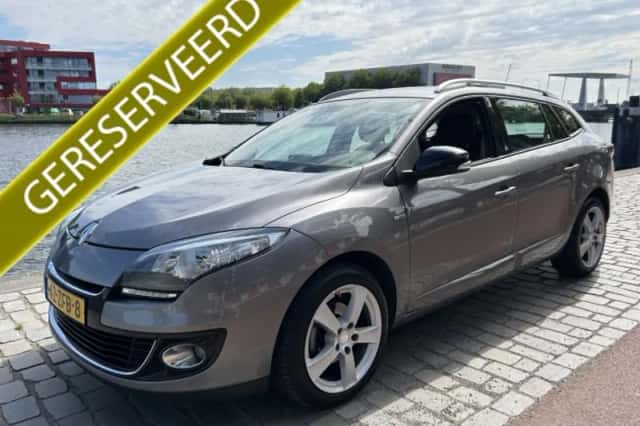 Renault Mégane (2012) thumbnail 1