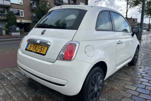 Fiat 500 (2014) thumbnail 2