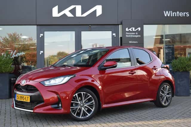 Toyota Yaris (2023) thumbnail 1