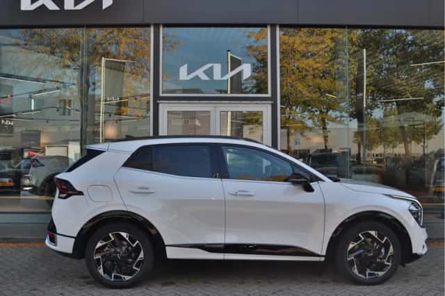 Kia Sportage (2022) thumbnail 5