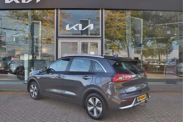Kia Niro (2018) thumbnail 3