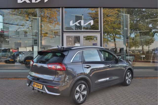Kia Niro (2018) thumbnail 4