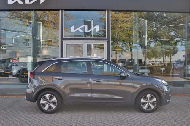 Kia Niro (2018) thumbnail 5