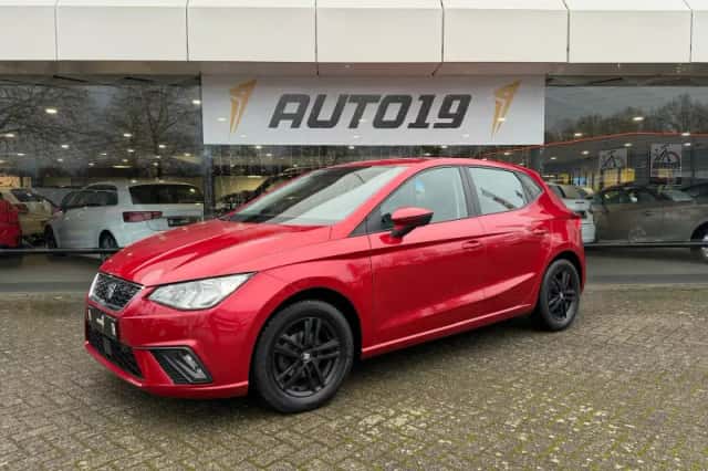 SEAT Ibiza (2017) thumbnail 1