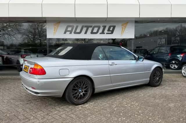 BMW 3-Serie (2000) thumbnail 2