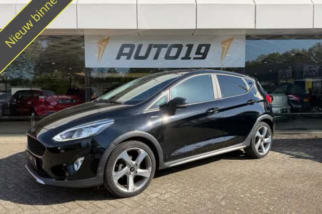 Ford Fiesta (2018) thumbnail 1