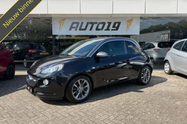 Opel Adam (2015) thumbnail 1
