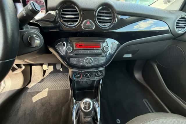 Opel Adam (2015) thumbnail 6