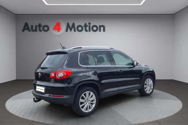 Volkswagen Tiguan (2011) thumbnail 5
