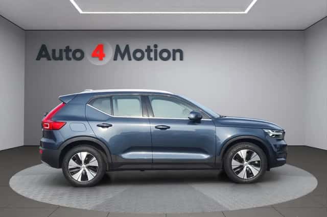 Volvo XC40 (2021) thumbnail 4