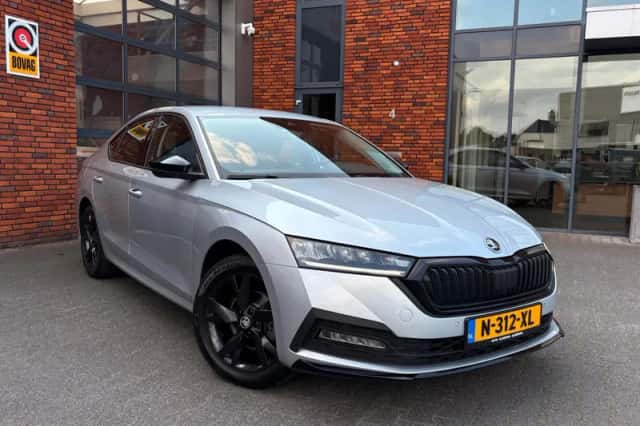 Škoda Octavia (2022) thumbnail 2