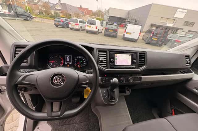 Volkswagen Crafter (2024) thumbnail 6