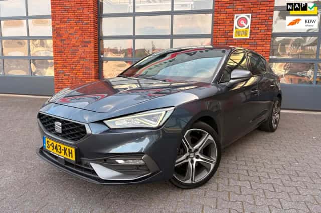 SEAT Leon (2023) thumbnail 1