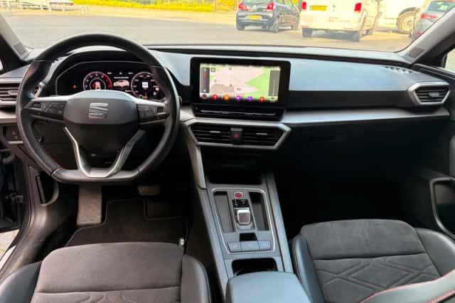 SEAT Leon (2023) thumbnail 6