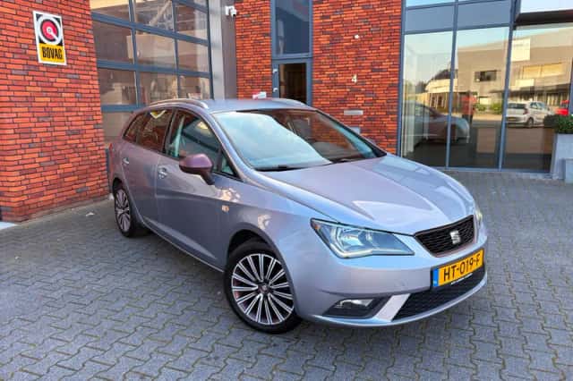 SEAT Ibiza (2016) thumbnail 2
