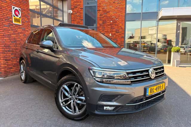 Volkswagen Tiguan (2018) thumbnail 2